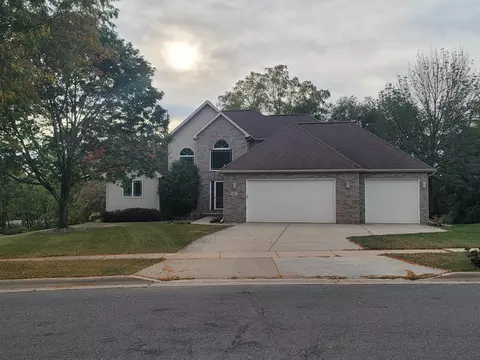 157 Glen View Rd, Mount Horeb, WI 53572