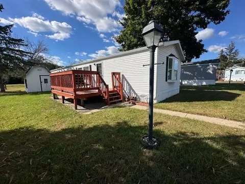 2701 E Main St #2, Reedsburg, WI 53959