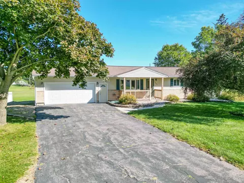 1409 Bow St, Tomah, WI 54660