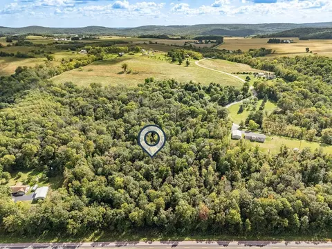 7025 Breezy Hill Road, Baraboo, WI 53913