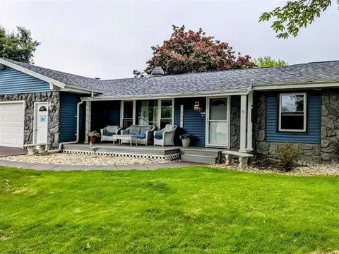 904 Princeton Rd, Janesville, WI 53546