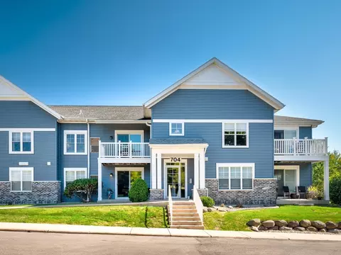 704 Herndon Dr #204, Madison, WI 53718