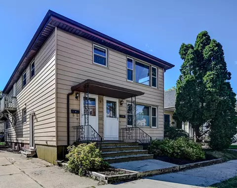 6 N 4th St, Madison, WI 53704