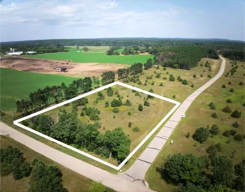 1 Cedar Cove Ln, Westfield, WI 53964