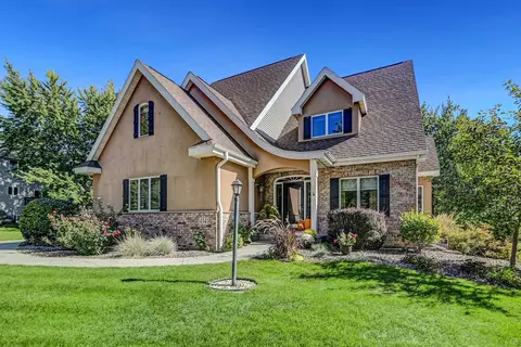 4341 Rock Crest Rd, Middleton, WI 53562