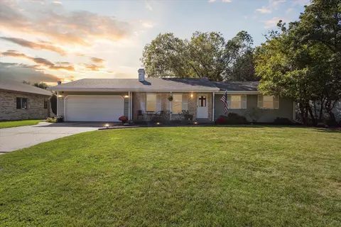 4248 Chadswyck Dr, Janesville, WI 53546