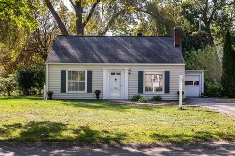 301 Woodland Cir, Madison, WI 53704