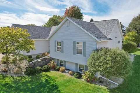 312 Morgan Ln, Beaver Dam, WI 53916