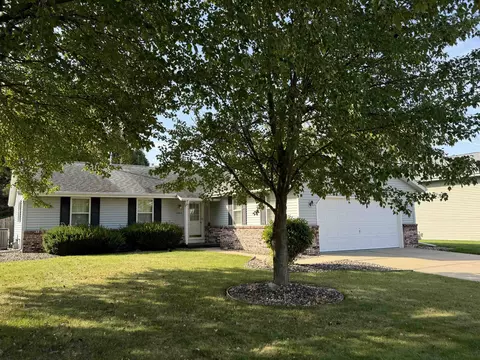 4402 S Wyck Dr, Janesville, WI 53546