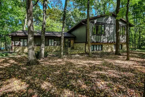 3991 Shadows Ct, Deforest, WI 53532