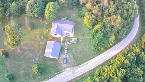 5560 Griffiths Rd, Dodgeville, WI 53533
