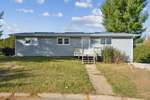 1540 De Valera Dr, Platteville, WI 53818