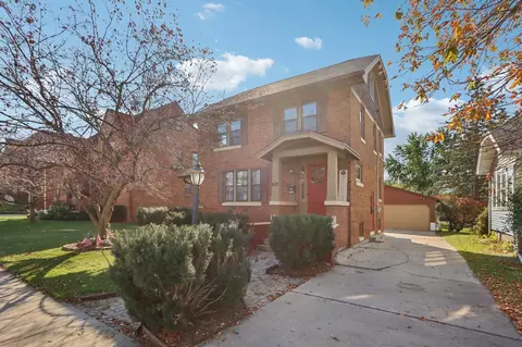 617 W Maple Ave, Beaver Dam, WI 53916