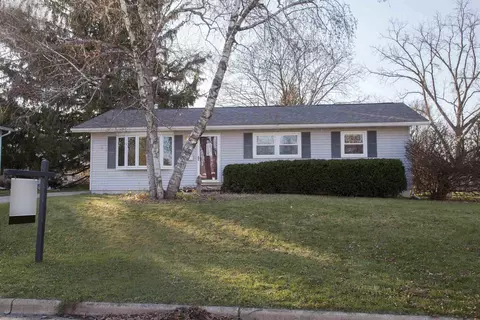 412 S Franklin St, Verona, WI 53593