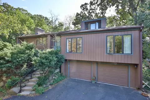 5117 Lake Mendota Dr, Madison, WI 53705