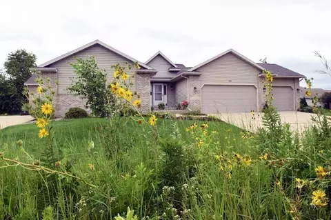 409 Concord Dr, Oregon, WI 53575