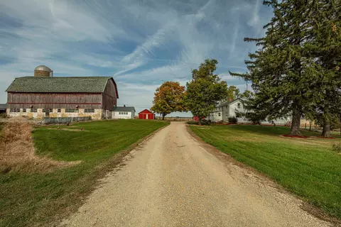 n4273 Wisconsin 59, Monroe, WI 53566