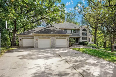 300 Fox Cir, Cottage Grove, WI 53527