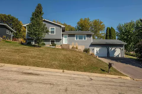 2626 2nd Ave, Monroe, WI 53566