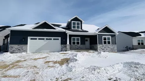 414 Michelle Ln #58, Cottage Grove, WI 53527