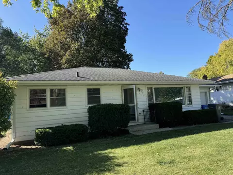 6003 Sylvan Ln, Monona, WI 53716
