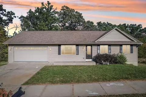 36 Nettie Dr, Reedsburg, WI 53959