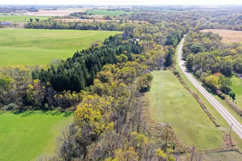 7 6 Acres County Rd E, Mount Horeb, WI 53572