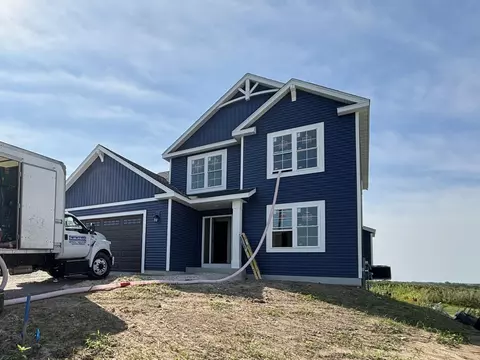 225 Trail View Ln, Lake Mills, WI 53551