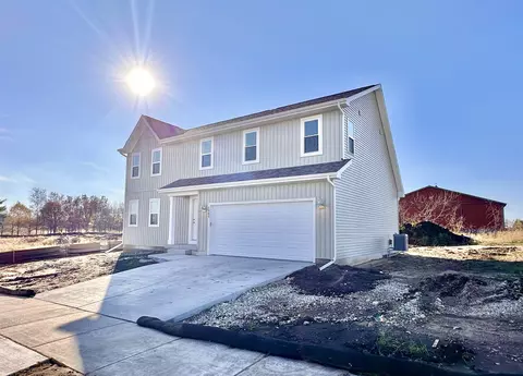 1500 Dahlia Dr #19, Stoughton, WI 53589