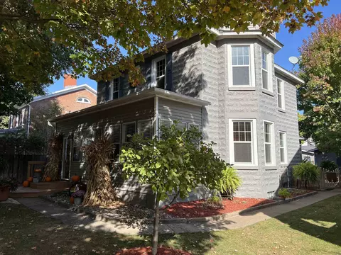 324 S Beaumont Rd, Prairie Du Chien, WI 53821