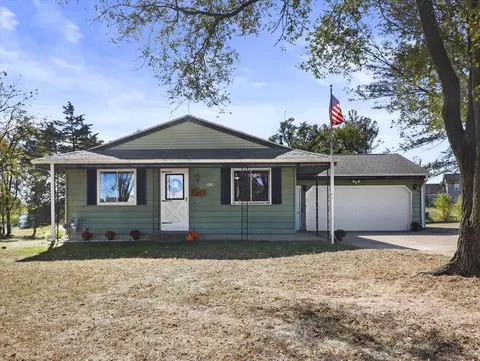 3929 W Cemetery Rd, Janesville, WI 53548