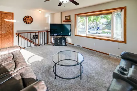 826 Henry St #2, Waunakee, WI 53597
