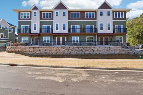 2674 Notre Dame Dr #102, Fitchburg, WI 53711