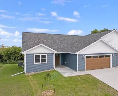 714 Roosevelt St, Baraboo, WI 53913