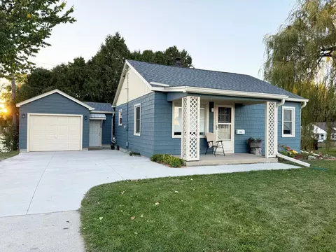 309 Parallel St, Beaver Dam, WI 53916