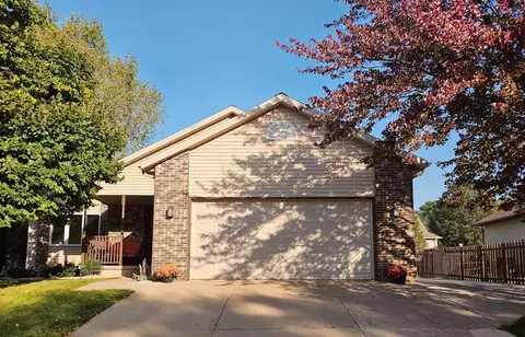1119 Broadway Dr, Sun Prairie, WI 53590
