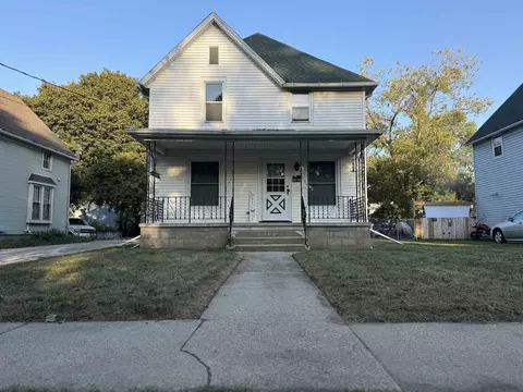 1031 Oak St, Beloit, WI 53511