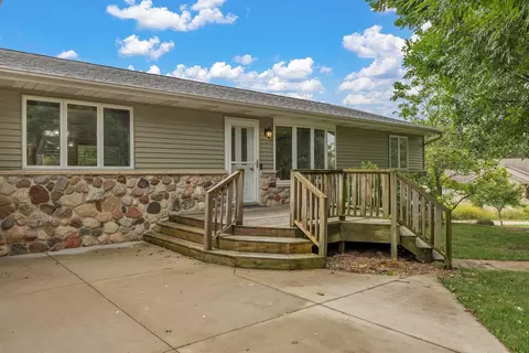 4878 Brewery Rd, Cross Plains, WI 53528
