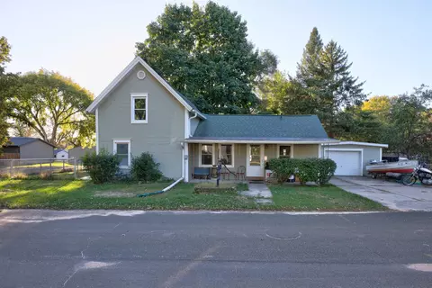 143 Dunlap St, Rio, WI 53960