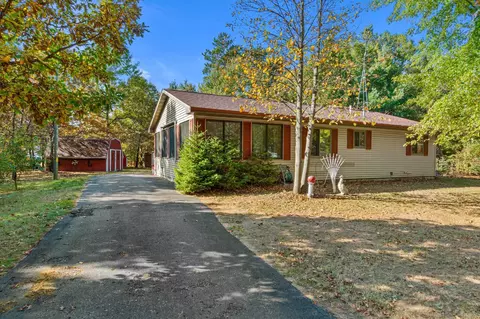1389 W 11th Ave, Friendship, WI 53934