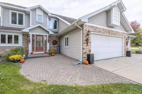 1026 Chapin Ln, Stoughton, WI 53589