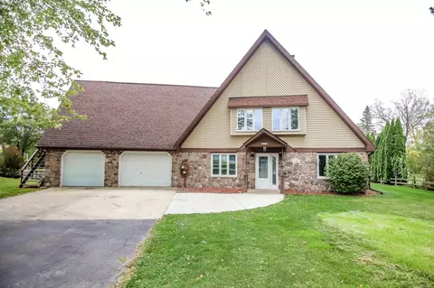 n7576 Edgewater Drive, Beaver Dam, WI 53916
