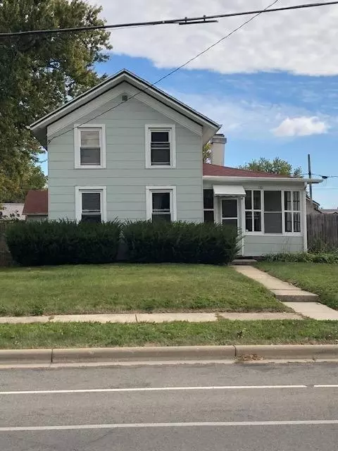 102 N Pearl St, Janesville, WI 53548