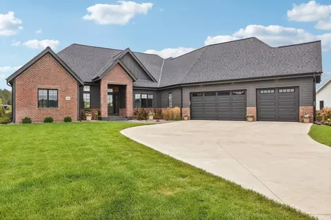 7594 Colonial Way, Verona, WI 53593