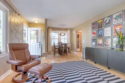 1310 Winslow Ln, Madison, WI 53711