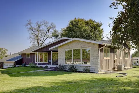 403 W North St, Dodgeville, WI 53533