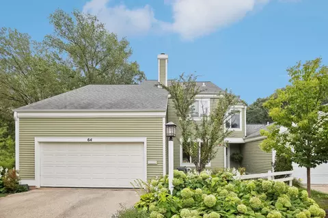 64 Oak Creek Trl, Madison, WI 53717