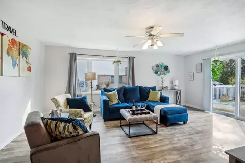 711 Henry St #1, Waunakee, WI 53597