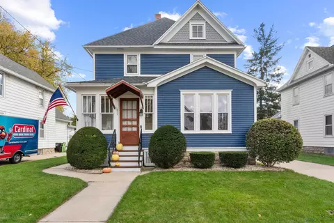 311 4th St, Beaver Dam, WI 53916