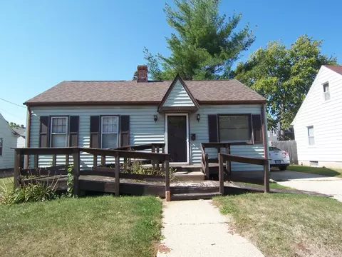 1742 Park Ave, Beloit, WI 53511